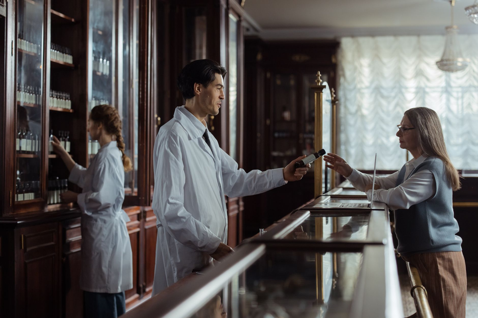 Pharmacie de Garde équipe à Neuilly-sur-Seine